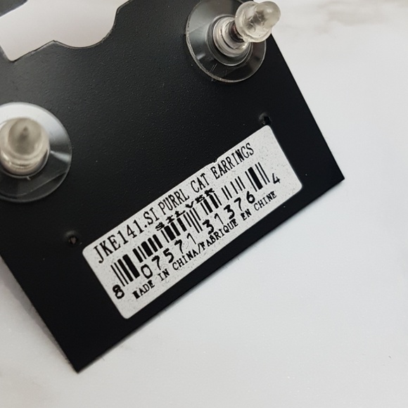 Kitty Cat Pearl Silver Studs - Picture 5 of 5